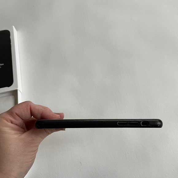 Apple iPhone 11 Pro Max Black Leather Phone Case - Picture 8 of 9